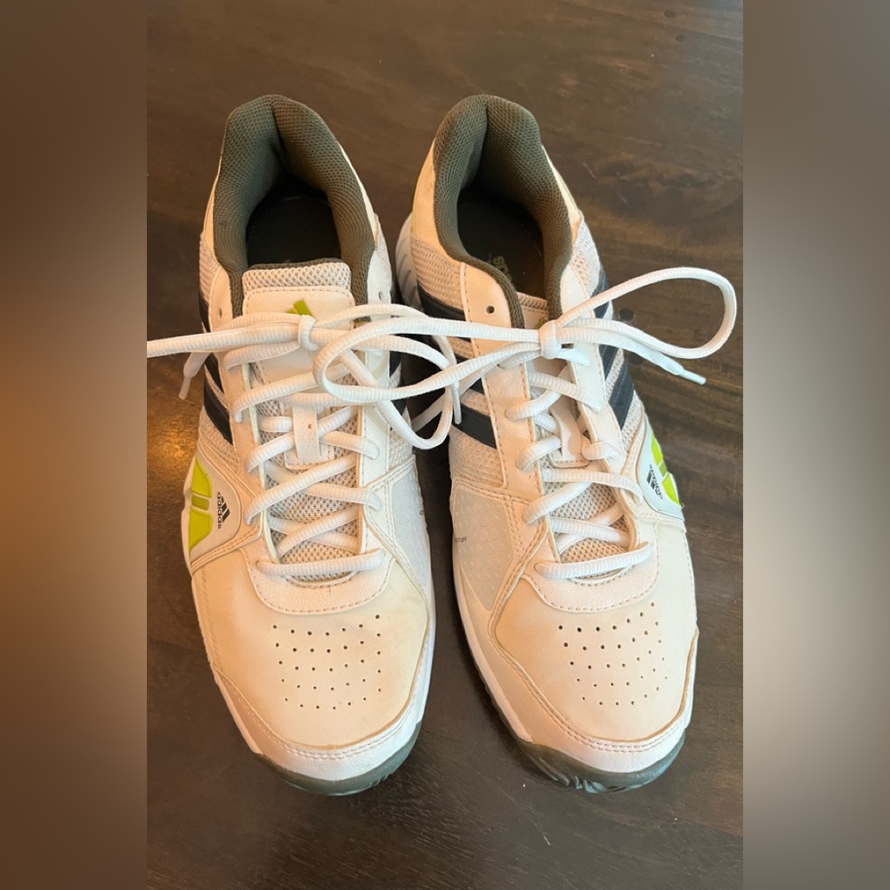 Men’s Adidas tennis shoes size 11. New without box